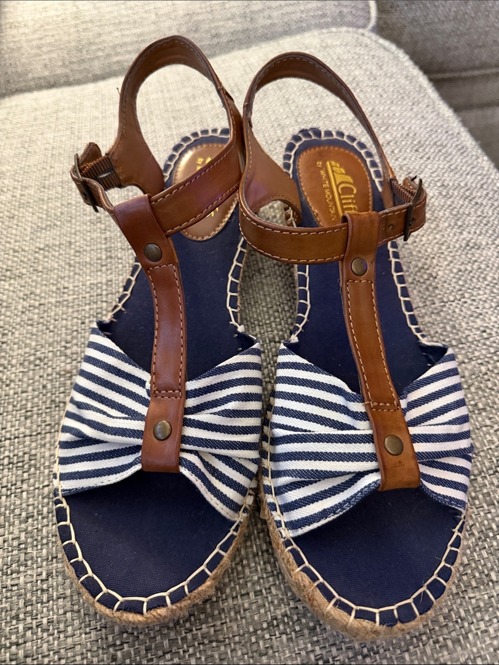 NEW Cliffs by White Mountain Nautical Navy/White T-Strap Espadrille Sandal 10